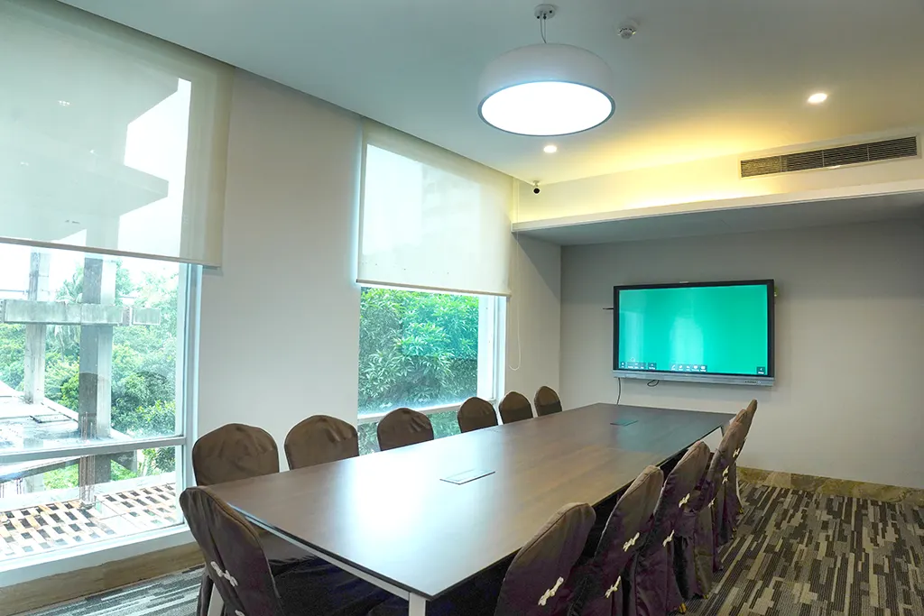 Meeting Room 06 copy